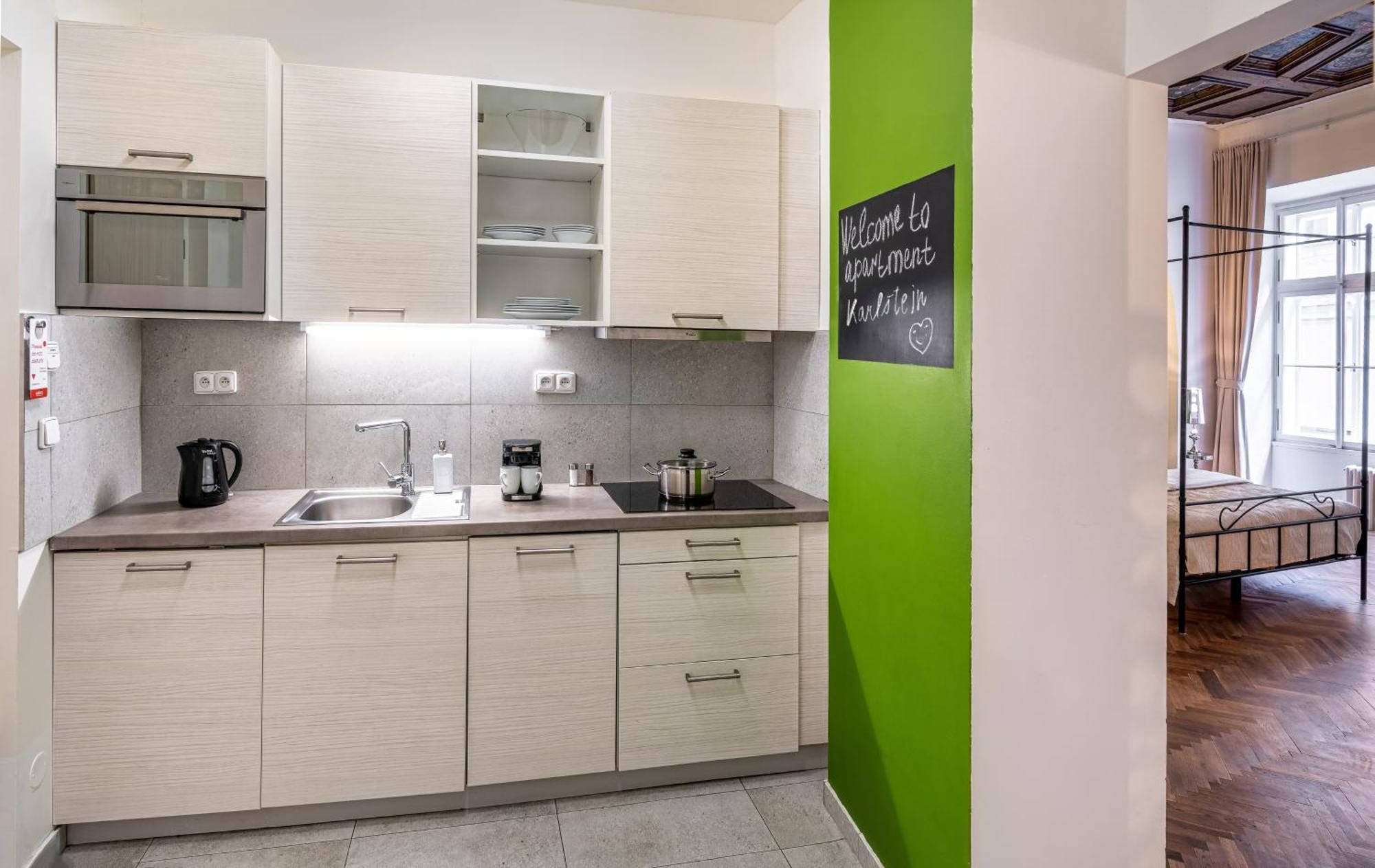 7 Tales Apartments By Adrez Prague